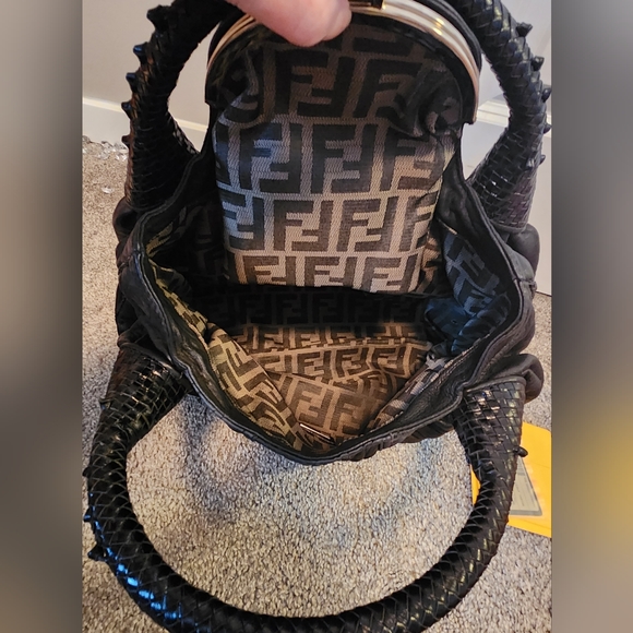 100% Authentic Fendi Nappa Leather Spy Bag in Black; Almost Brand-New Condition - Picture 7 of 16